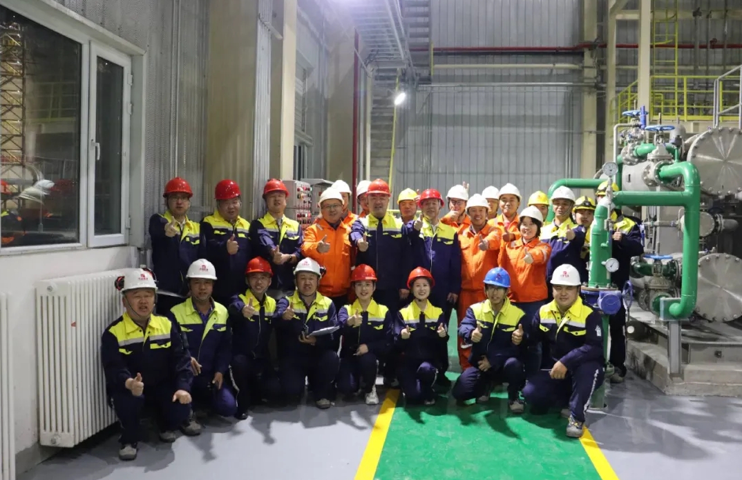 喜報丨熱烈慶祝哈密巨融能源50萬噸/年液化天然氣工廠成功出液